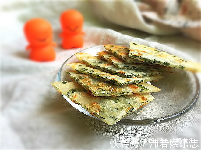 搅拌均匀|最近迷上了这8道点心的做法,早晚都要小尝一下,不用烤箱也能做