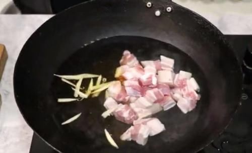 花雕酒|为什么你做的红烧肉不软烂不入味，还有腥味？原来大厨多加了1步