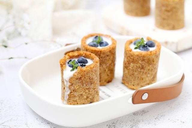 蓝莓|要减肥还嘴馋怎么办?推荐一款高颜值甜点,低脂低卡吃完不长肉!