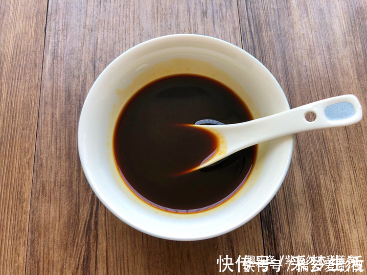 美味|花蛤最好吃的做法,不焯水不爆炒,肉质鲜嫩还美味,超解馋