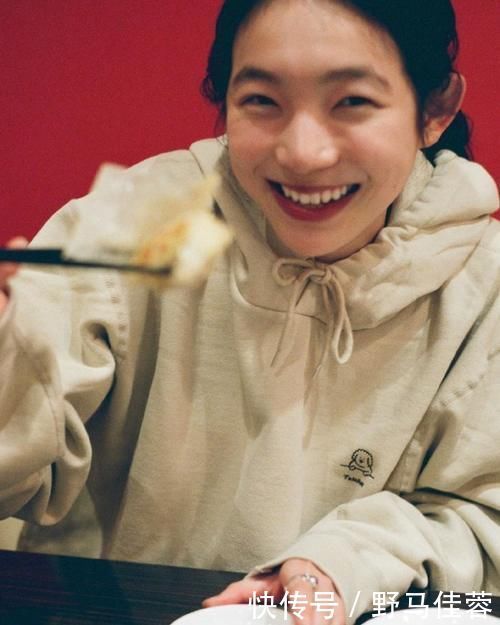 白皙|越能坚持8个好习惯的女生,面容会越发白皙靓丽,越老素颜越漂亮