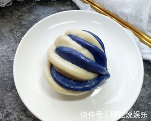 面粉新做法，做一顿吃三天，松软又香甜，比做馒头还简单！