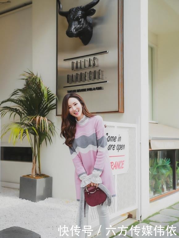 水波纹|潮流美女李妍静,柔软水波纹长款针织毛衣!