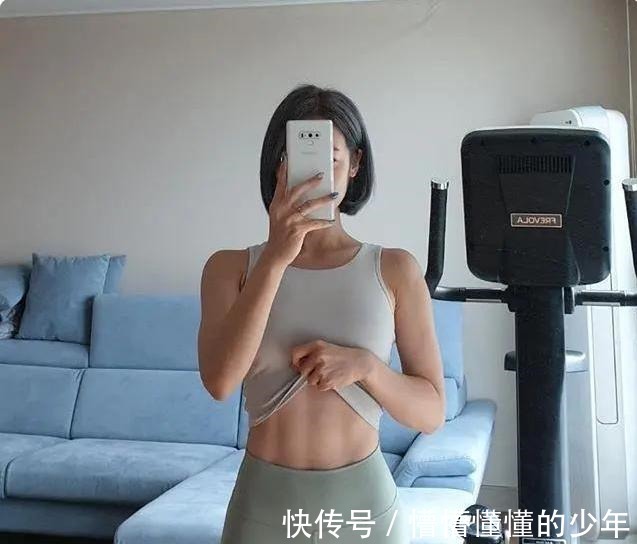 妙龄|妙龄少女分享健身照,身姿曼妙,惹得网友调侃活得不如一只公仔
