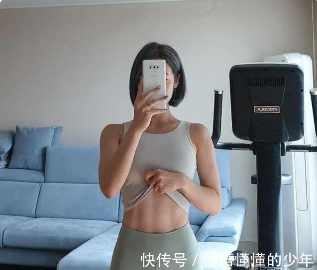 妙龄|妙龄少女分享健身照，身姿曼妙，惹得网友调侃活得不如一只公仔