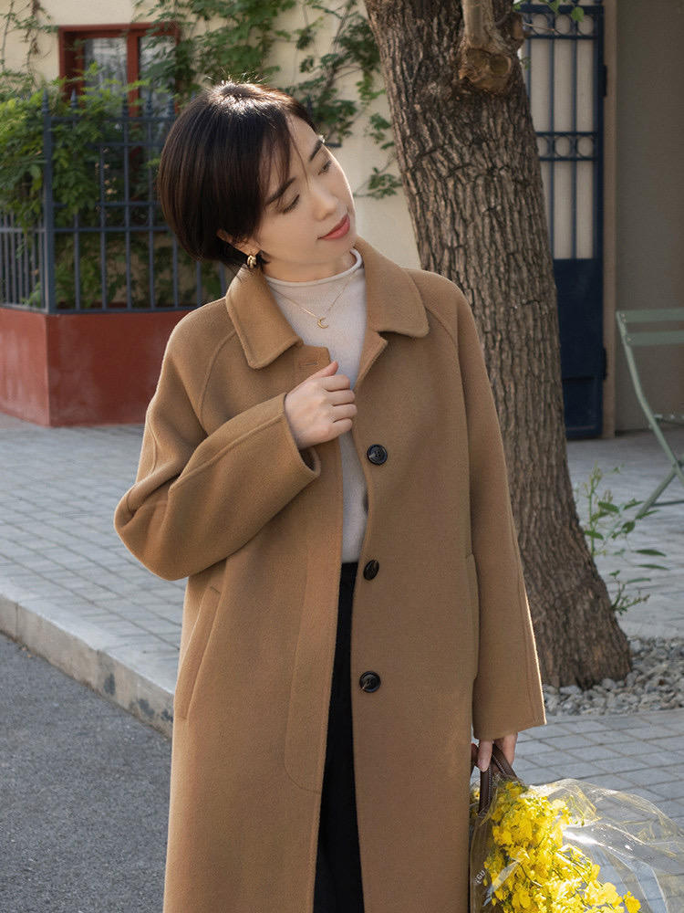 大衣 奔三奔四的女性冬天怎么穿?试试这些直筒大衣,时髦显瘦又有气场