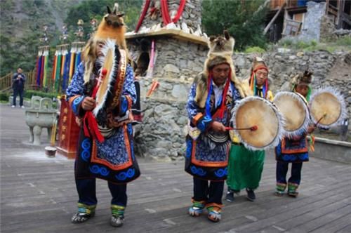  姓氏|我国少见的一个姓氏，只有短短三笔，但认识的人却寥寥无几