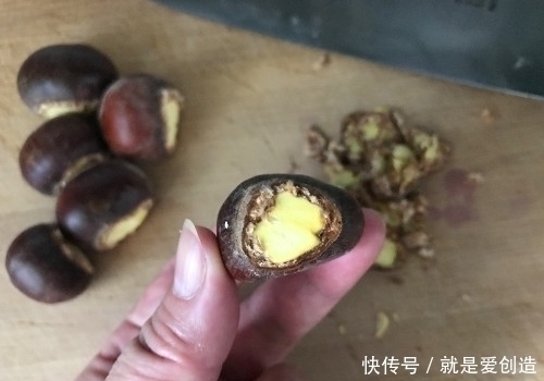 秋天|剥板栗不用手抠,用这种方法剥的真快,干净完整还不伤手,特轻松