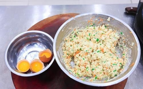 植物蛋白|我家豆腐从不炒着吃,淋1个鸡蛋、不加1滴水,一年四季吃不够