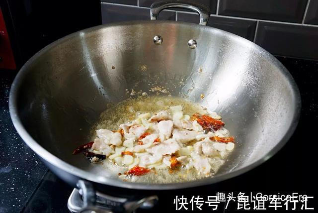 菜花|干锅菜花要怎么做?只需3个步骤包你学会,超下饭!