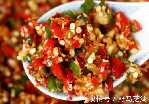 做辣椒酱时，只放盐容易坏，多加这一步，辣椒酱不发霉，不长毛