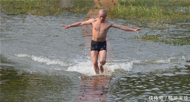 境界|释理亮:唯一还在练轻功的武僧,声称有5重境界,已练到最后一重