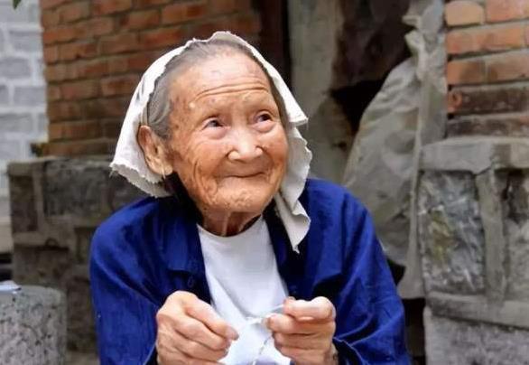 健康长寿|长寿的人,以下三处一般“与众不同”,若你也是,一定与长寿有缘