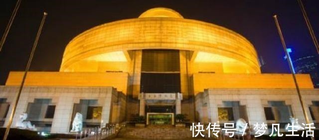 杜月笙@杜月笙儿子无偿捐献18个亿古董,只因一个承诺!