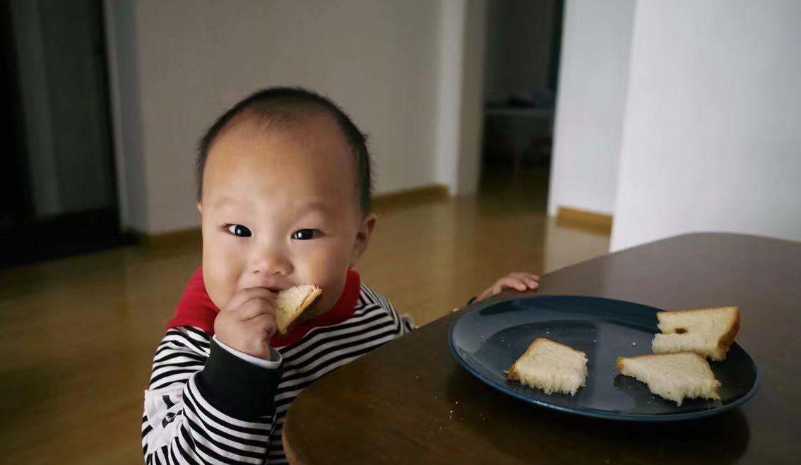 事项|辅食添加注意事项多,新手妈妈一定要了解这些坑