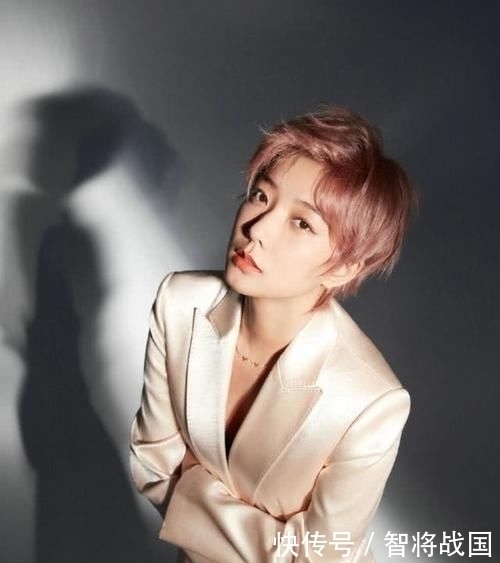 齐刘海|不管你是奔几的女生,这4种显老发型最好别剪,难看又老土