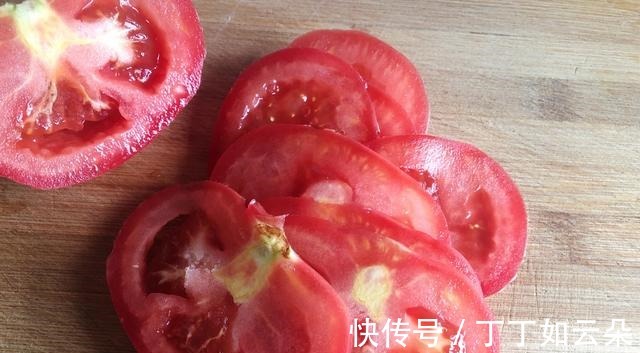 汉堡包|天热孩子没胃口,早餐这样做,4种食材俏搭配,低脂高蛋白,香!