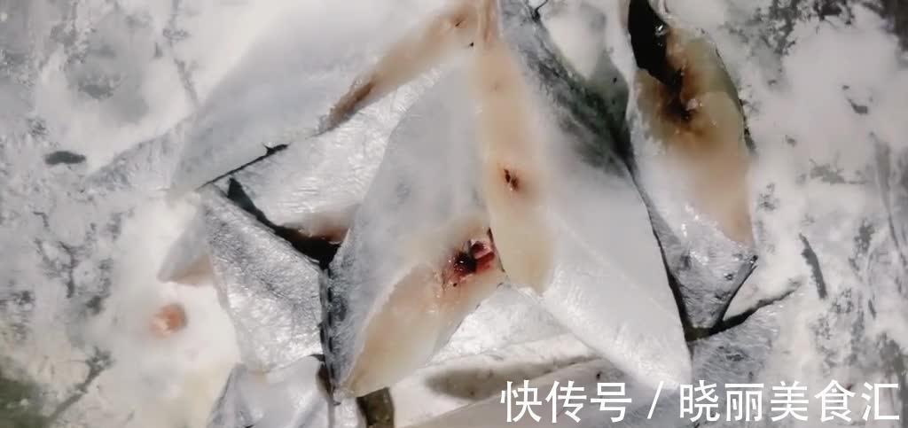 教你做糖醋带鱼,肉质鲜甜酸甜适中,福州人从小吃到大的美味