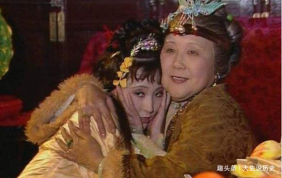 琥珀#《红楼梦》贾母之前对史湘云百般疼爱,最后为何如此讨厌扎心