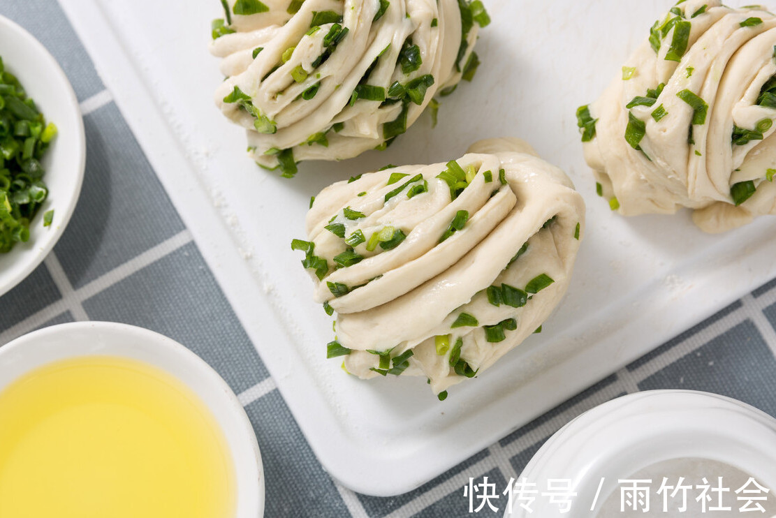 馒头|发面,别只知道用酵母,教你2招,只需10多分钟,发满一整盆