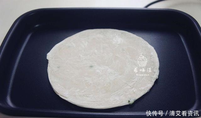 媽媽牌早餐,搞定懶床孩子,烙一烙,口感一級棒,比雞蛋餅解饞!