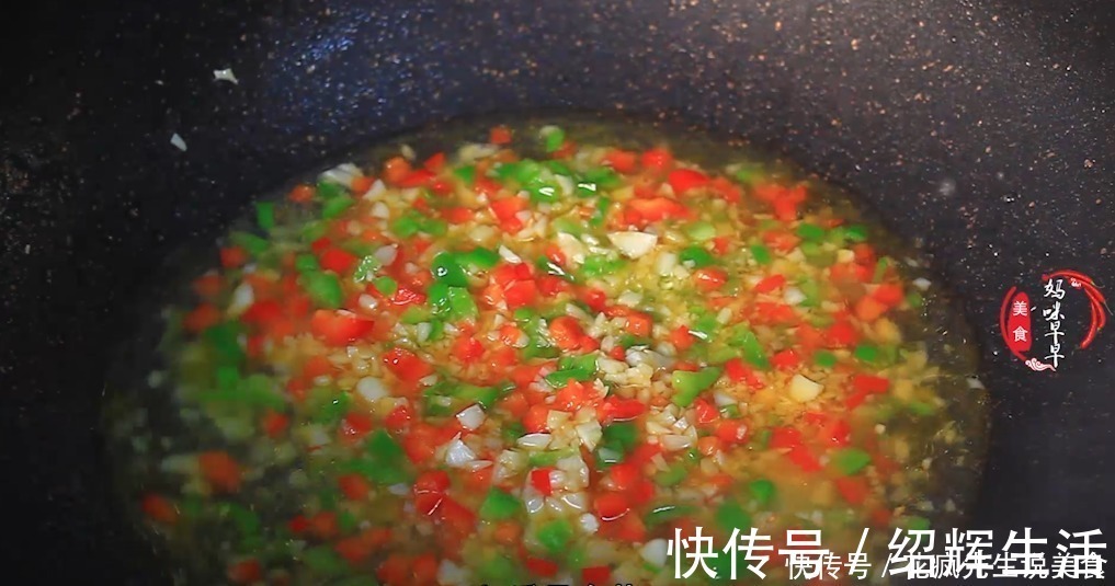 花菜|花菜怎么做才营养？教你正确方法，不用炒不用蒸，上桌就抢光