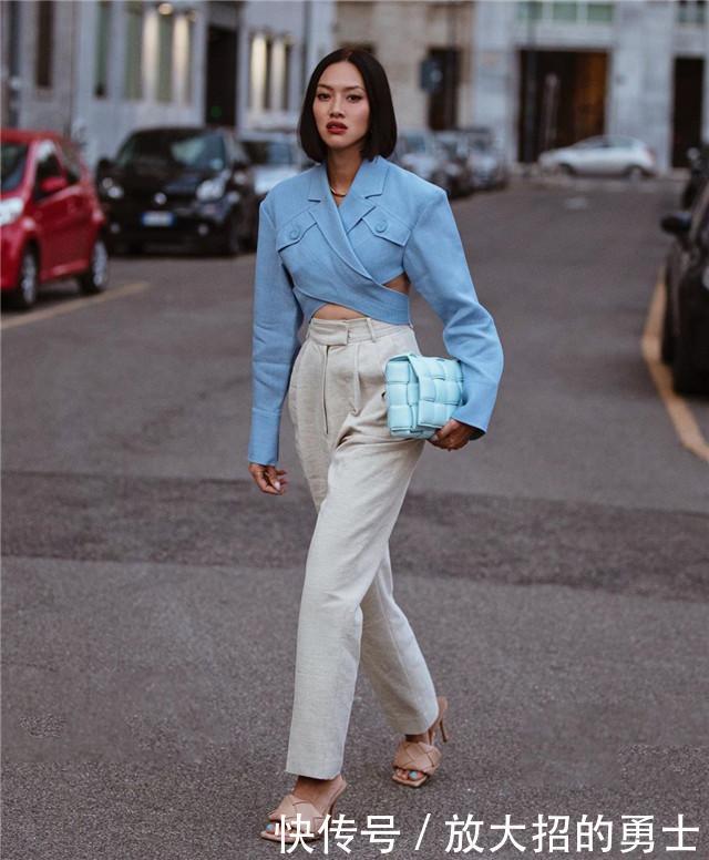 “小白鞋”已经过时了!今年流行的是“花甲鞋”,时髦显高又耐脏