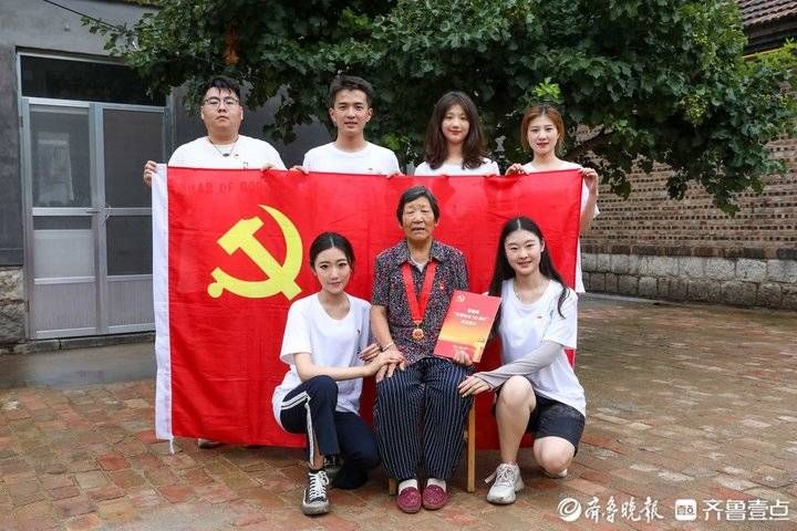 志愿者们|壹点公益星｜脚踏实地助人不负青春！大学生彭安童用行动播撒爱