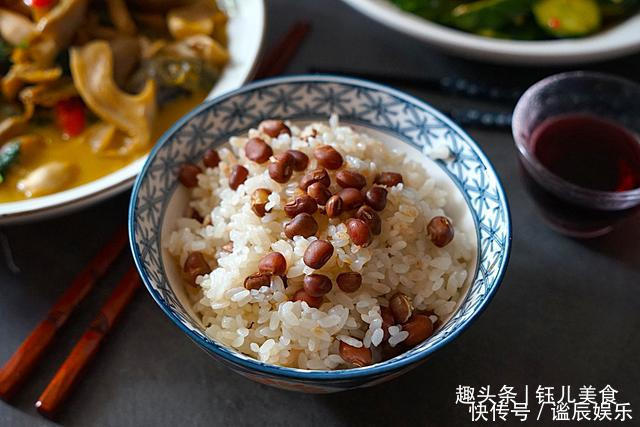 神兽和我一起买菜做午餐,3菜1汤只花25块钱,网友会过日子