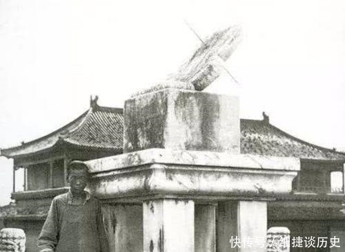 慈禧|慈禧逃亡后,日本人拍下紫禁城原始照片,杂草丛生入目满眼荒凉