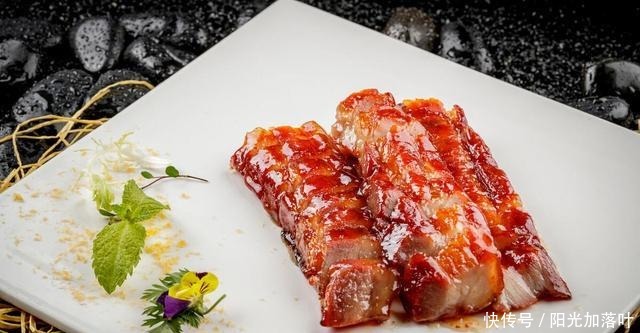 猪肉不一样的做法,简单又好吃,还不用烤箱——广式叉烧肉