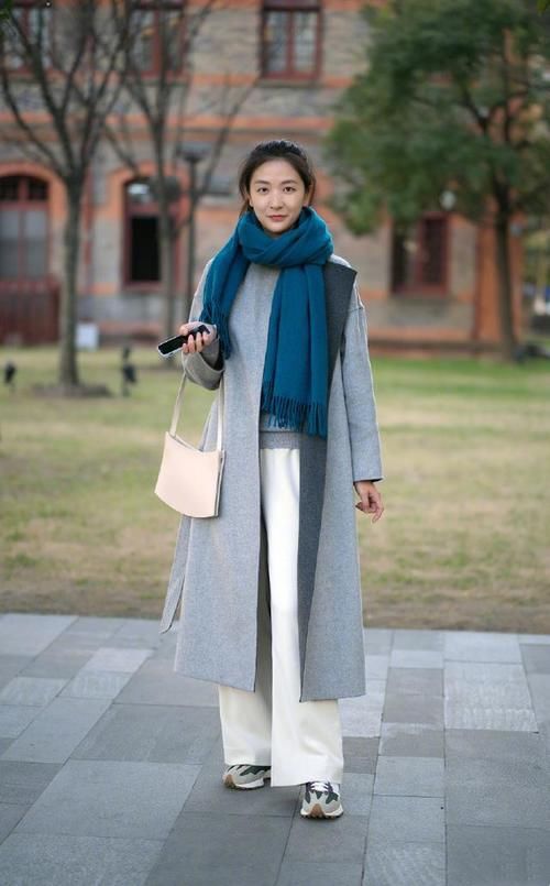 小个子穿大衣“显矮”？下面这几种穿法显高又洋气，一学就会