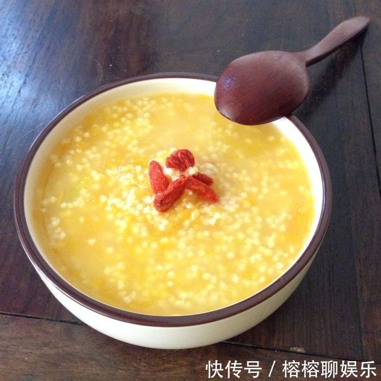 小米汤|小米和此物一起喝“千金都不换”，肠胃更健康，肤白貌美，效果佳