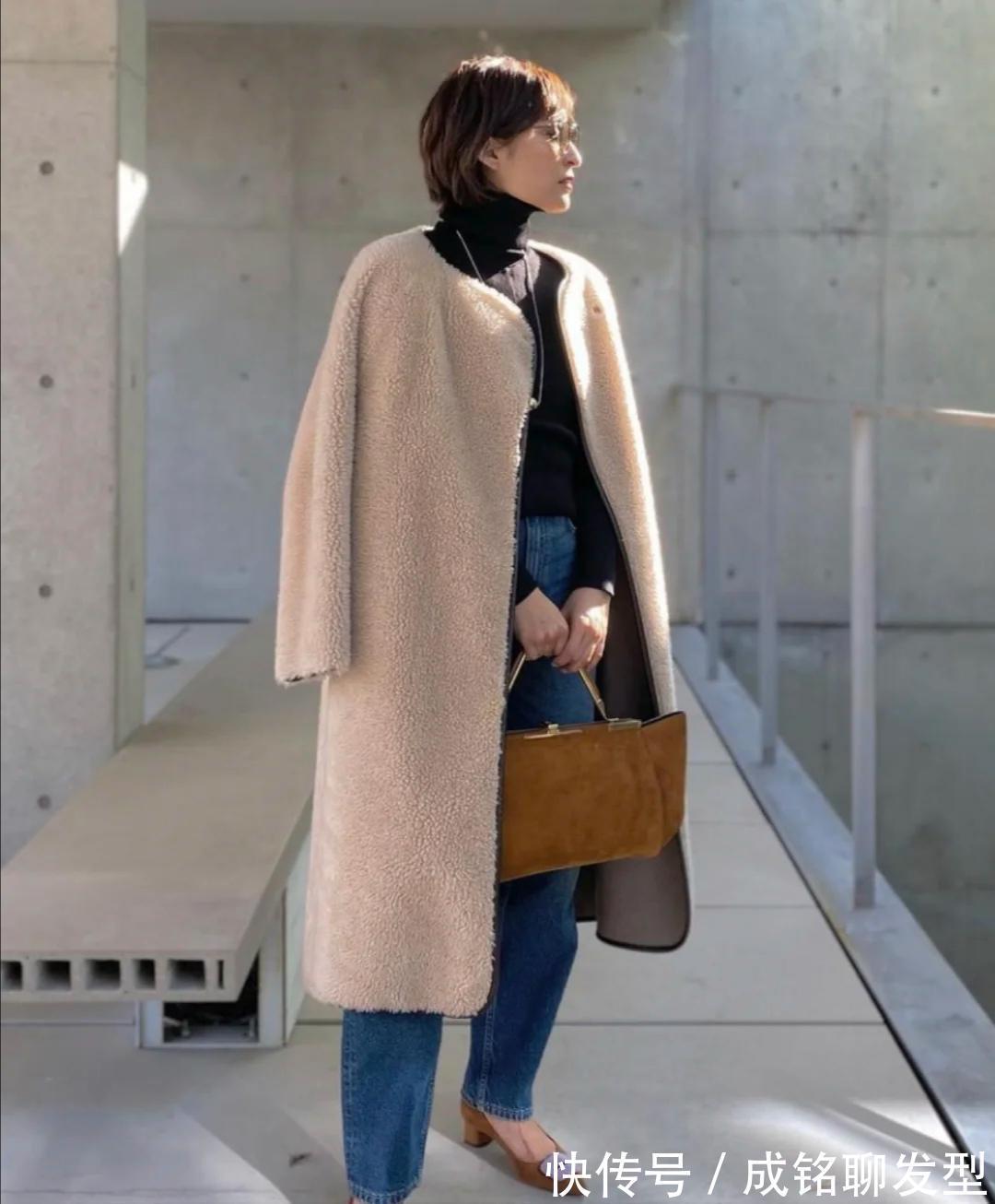 气质|为什么建议40+的女人多穿大衣?答案都在这里,穿对了气质真好