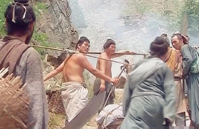 照料|梁山人缘最差的1位好汉,自私自利没朋友,生病无人照料凄惨死去