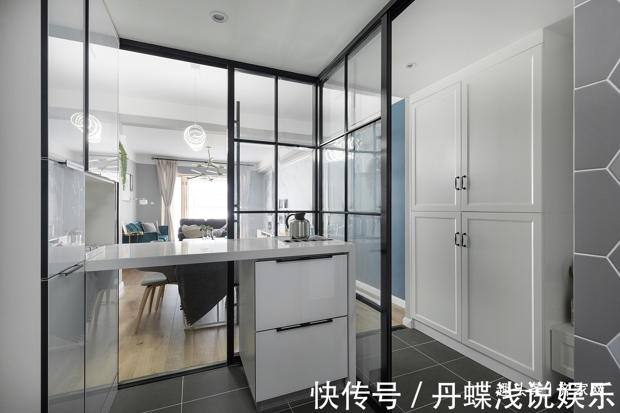 玻璃房|现代北欧玻璃房厨房设计,烹饪之余,望向玩闹的孩童,是一种幸福