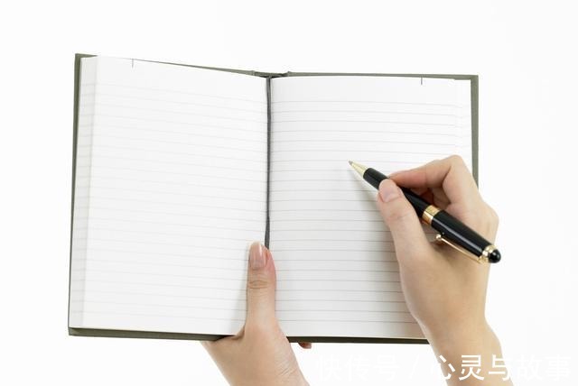 唇釉 为什么不管什么质地的口红涂起来都是同一种风格!