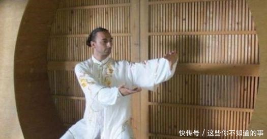 鬼子|民国有很多的武术高手,为何不出来打鬼子金庸小说中说出真相!