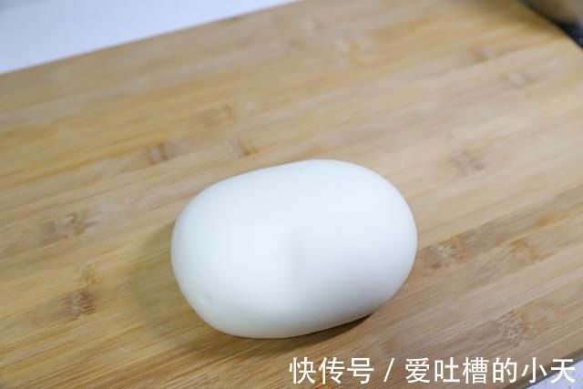 包子|皮薄馅大还流油的肉包子，连吃三个都不够，做法简单一定要学