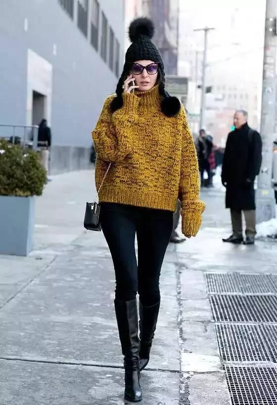 女人这样穿毛衣，从初秋时髦到寒冬！