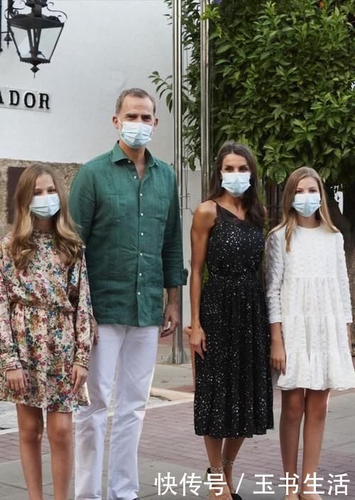 额头|西班牙两公主终于扎头发,饱满额头像王后,王后一袭小白裙真年轻