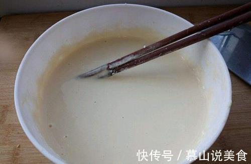 油炸蘑菇，要不要焯水太多人做错了，加这样简单一步，比肉还香