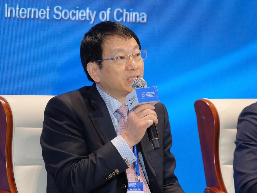 数字营商环|鸿基大业集团（新加坡）有限公司董事长牛大鸿参与讨论