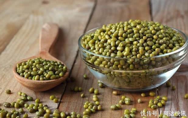 排便时，大便经常“前头干硬，后边软粘”，可能是3种病找上门了
