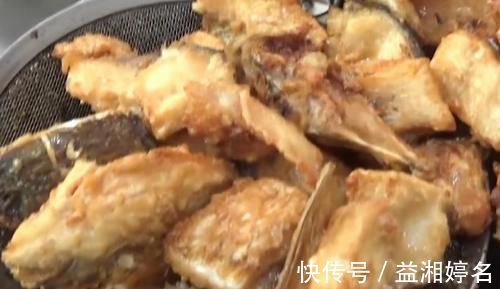 学会一招做出的干锅鱼口味鲜美,肉质软嫩,香辣爽口。全家都爱吃