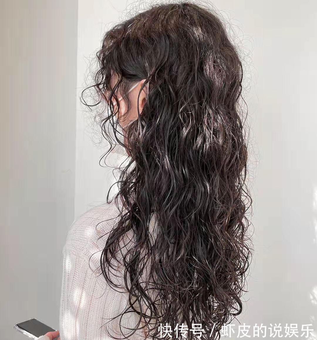 湿发 “冷烫”已经过时了?看看这种很火的湿发卷烫发,省钱又好打理
