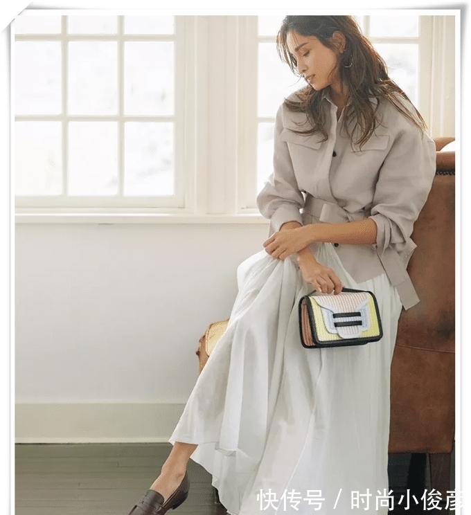 风格 女人上了年纪，少穿运动鞋，多选这3款，提升气质