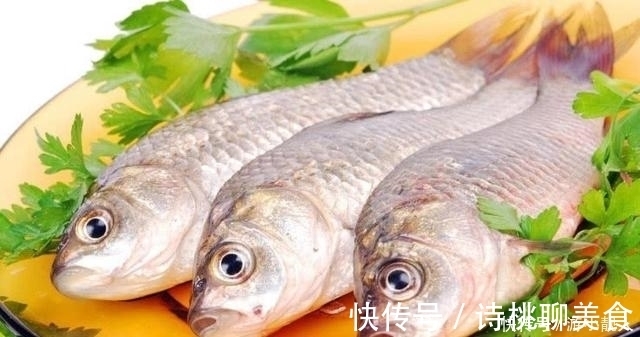 鱼汤|炖鱼时最讨厌一味调料！许多人不懂还在放，难怪鱼汤不白腥味重