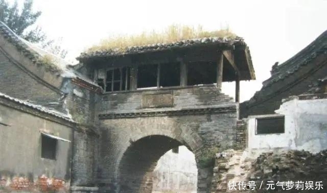 中薪|还记得消失在菜市口的儒福里过街楼吗？