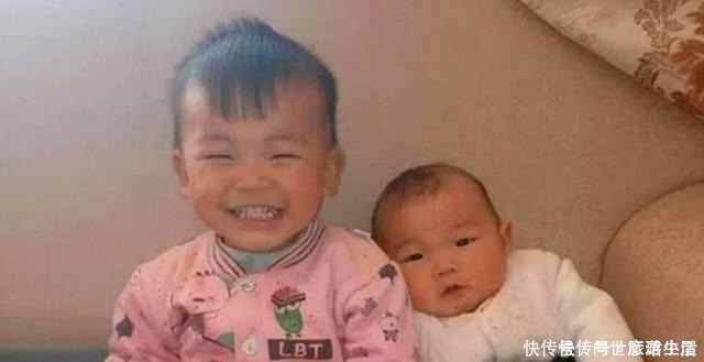 大宝|妈妈去买菜,5岁哥哥主动要照顾妹妹,回家后却发现哥哥嚎啕大哭